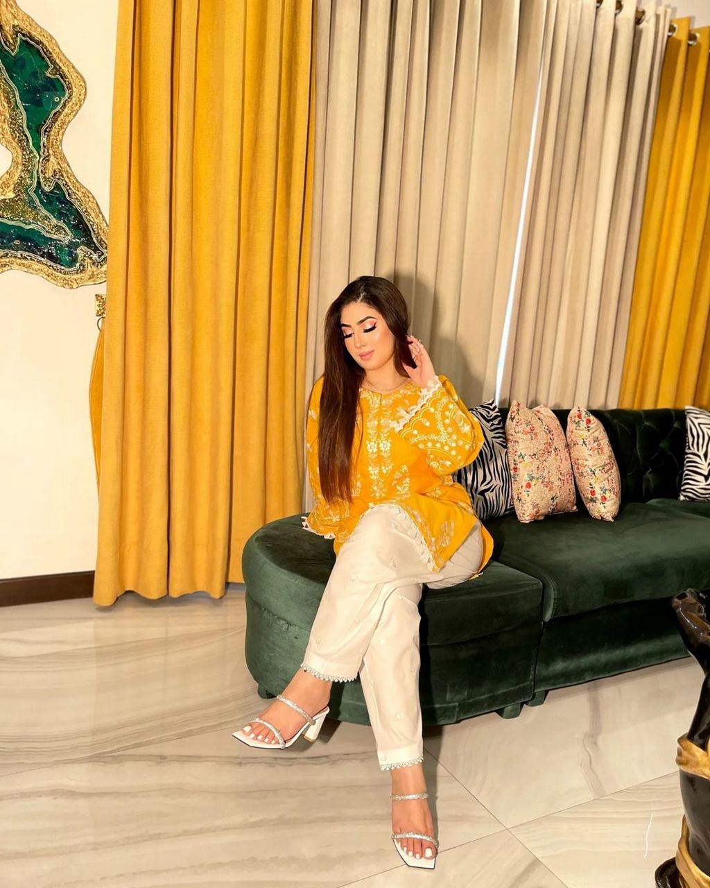 Zohra Umer Ali Qureshi Feet